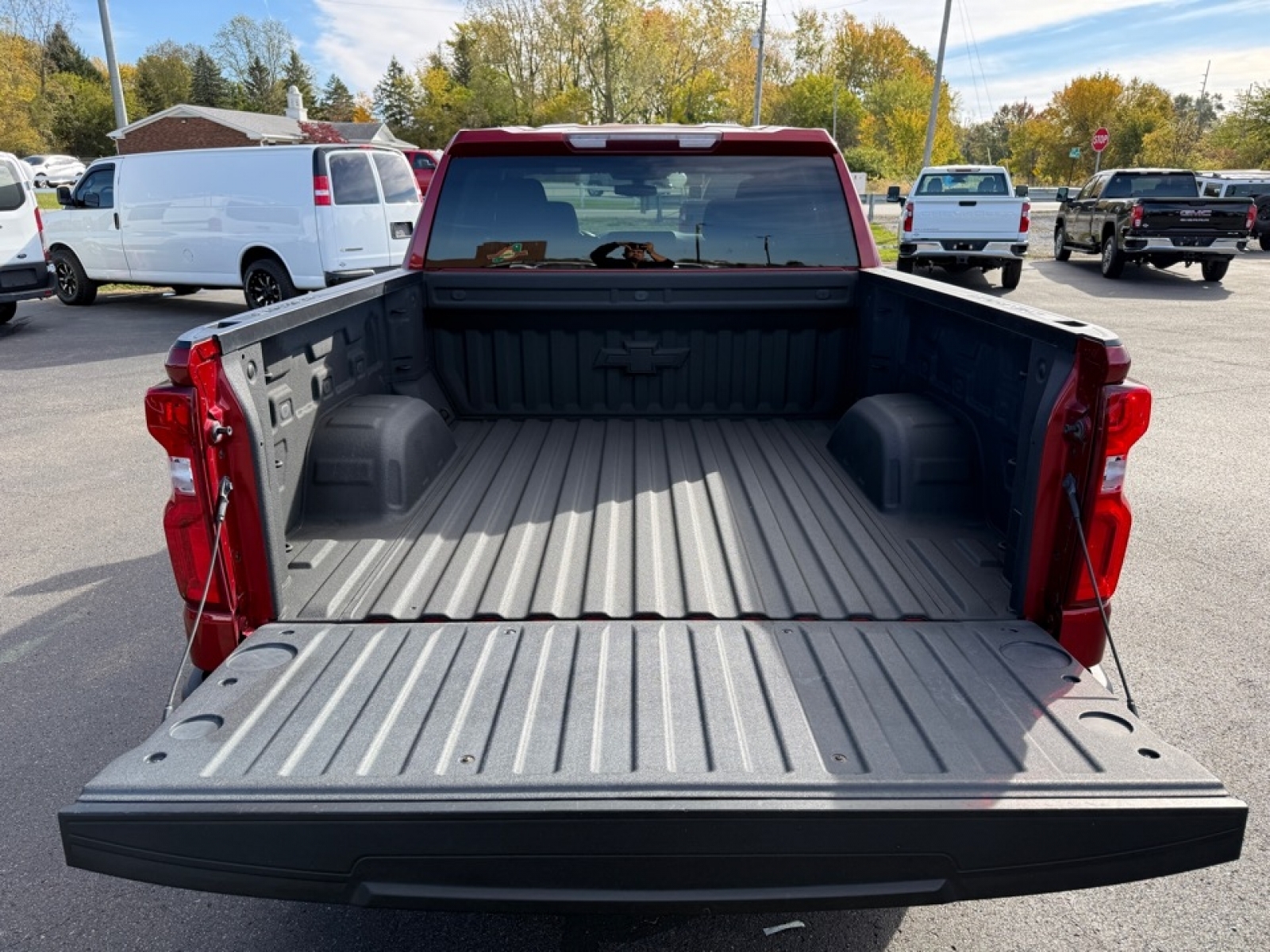 2021 Chevrolet Silverado 1500 4WD Crew Cab Short Bed RST, 39088, Photo