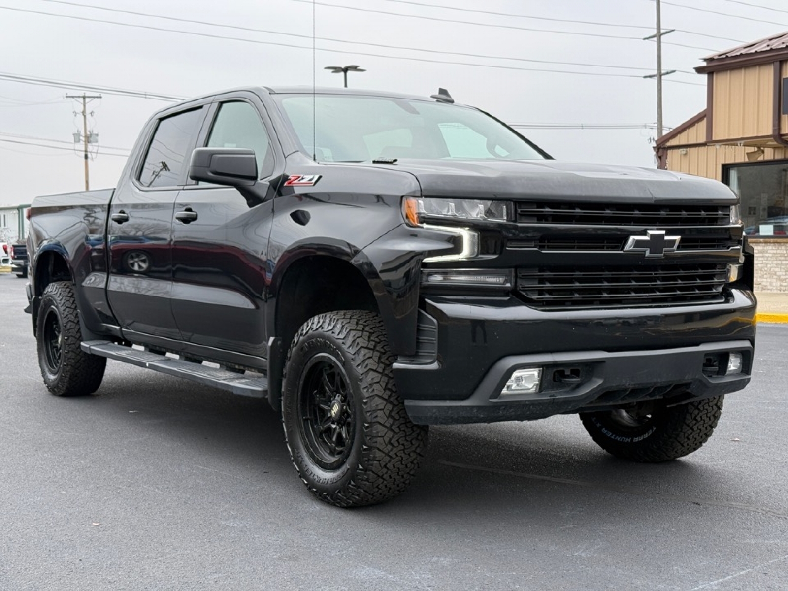 2021 Chevrolet Silverado 1500 RST photo 2