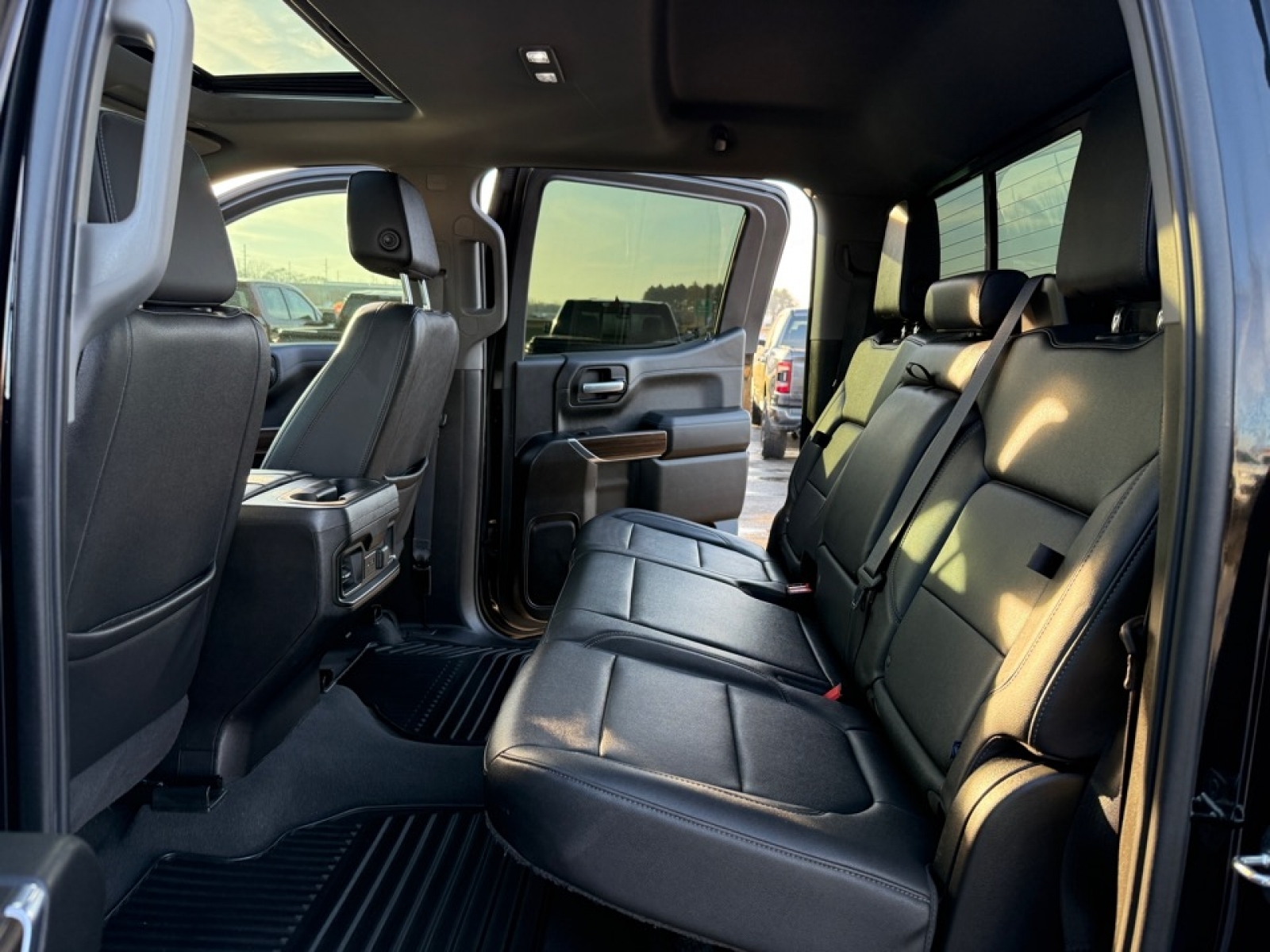 2021 Chevrolet Silverado 1500 RST, 39303, Photo