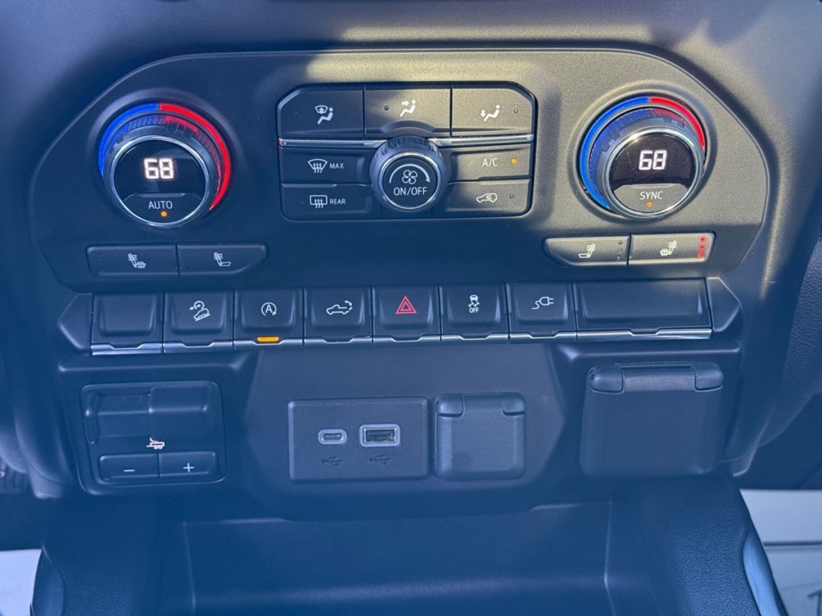 2021 Chevrolet Silverado 1500 RST, 39303, Photo