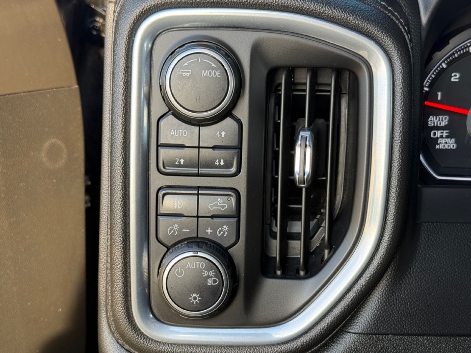 2021 Chevrolet Silverado 1500 RST, 39303, Photo