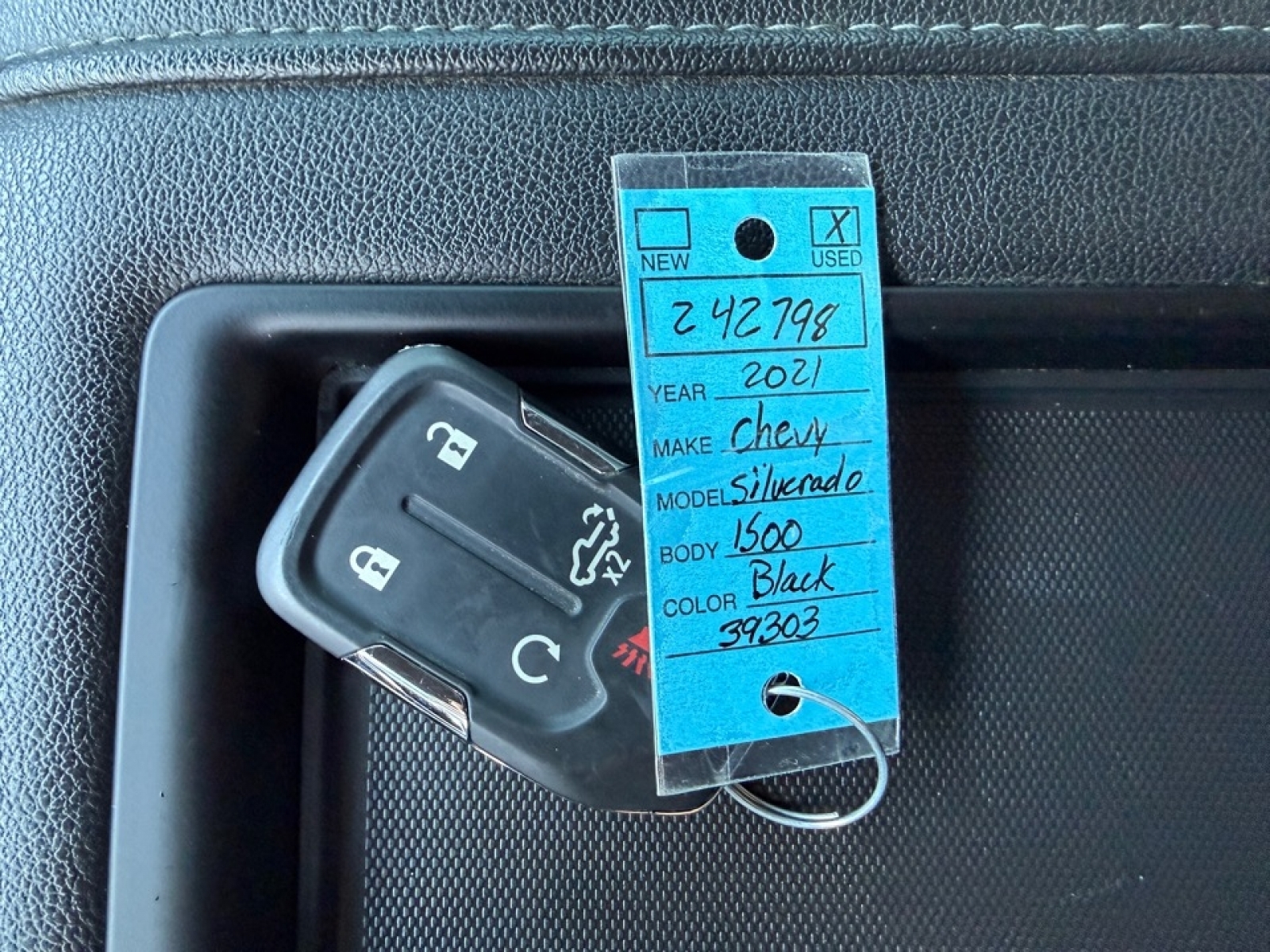 2021 Chevrolet Silverado 1500 RST, 39303, Photo