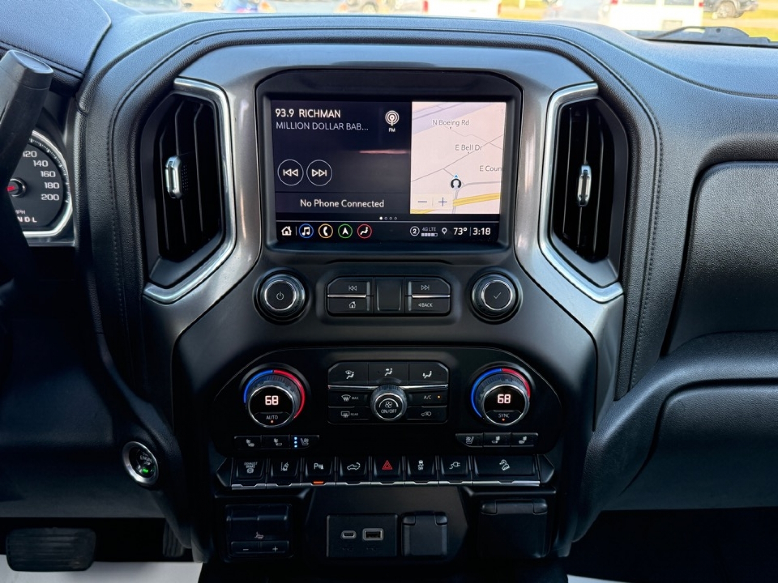 2021 Chevrolet Silverado 2500HD 4WD Crew Cab Standard Bed LTZ, 39023, Photo