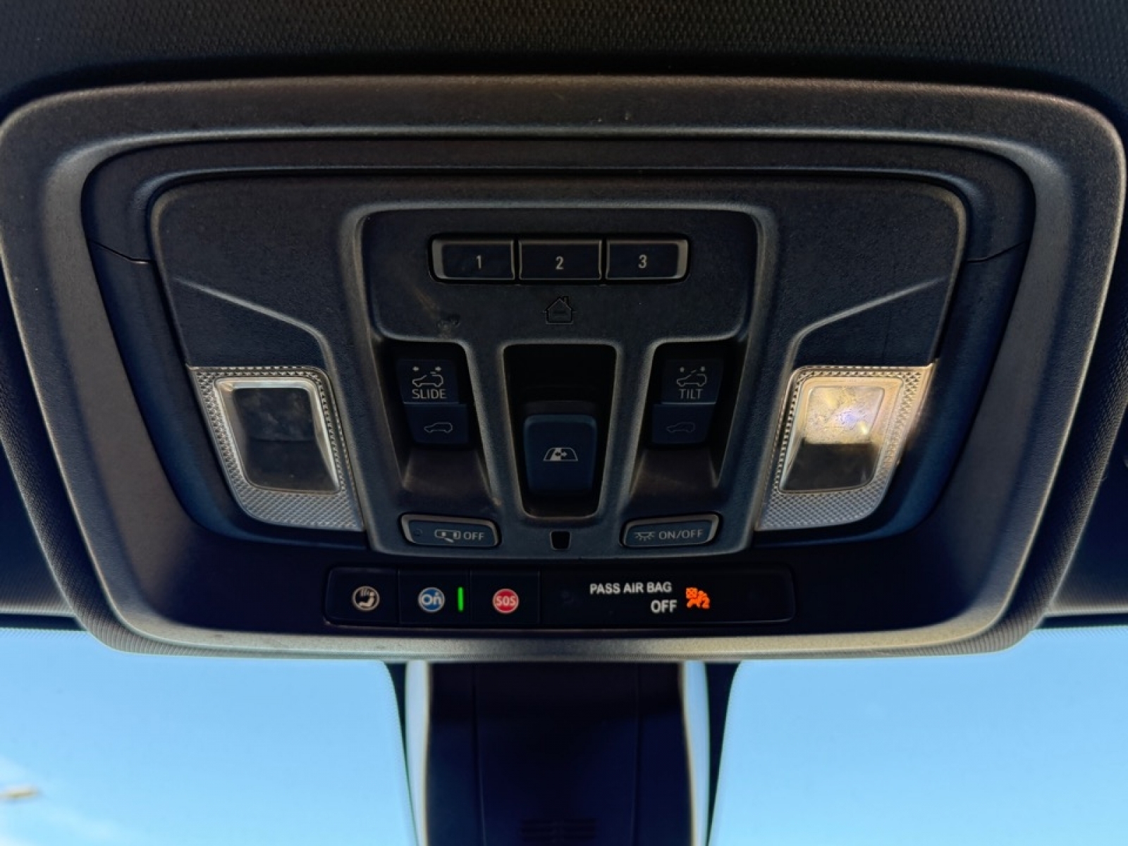 2021 Chevrolet Silverado 2500HD 4WD Crew Cab Standard Bed LTZ, 39023, Photo