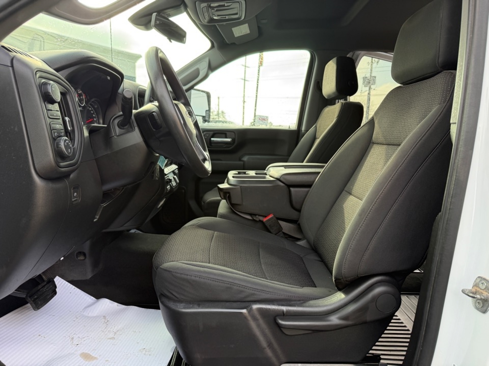 2021 Chevrolet Silverado 2500HD 4WD Crew Cab Standard Bed Custom, 39154, Photo