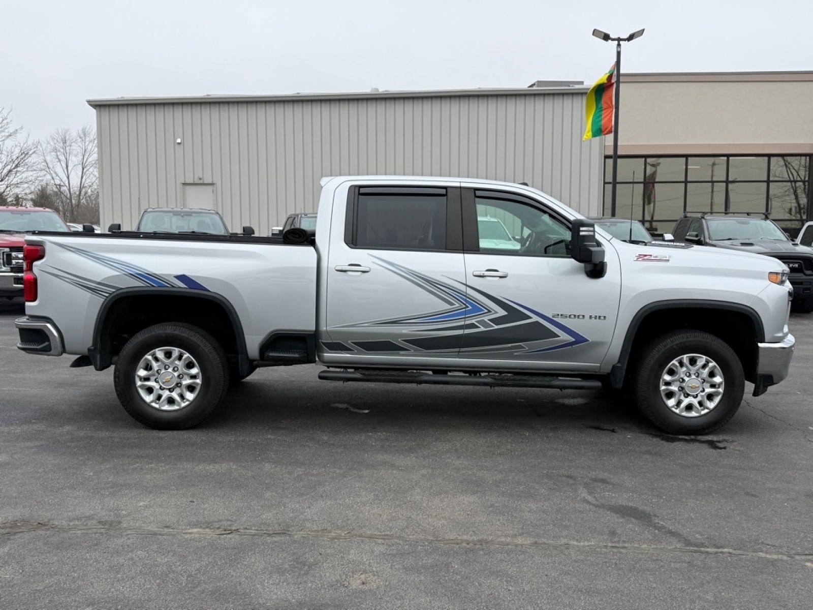 2021 Chevrolet Silverado 2500HD 4WD Crew Cab Standard Bed LT, 39524A, Photo