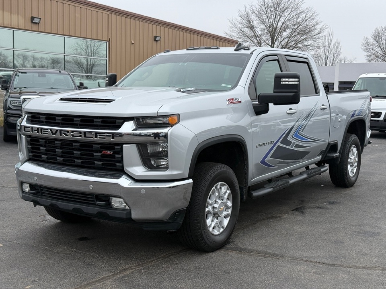 2021 Chevrolet Silverado 2500HD 4WD Crew Cab Standard Bed LT, 39524A, Photo