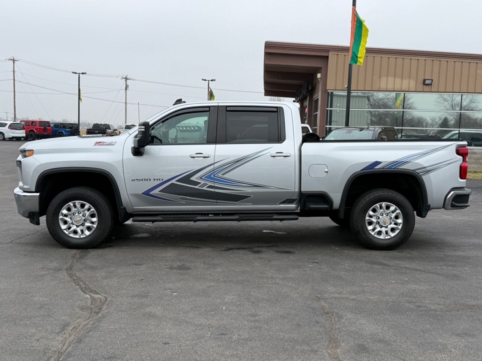 2021 Chevrolet Silverado 2500HD 4WD Crew Cab Standard Bed LT, 39524A, Photo