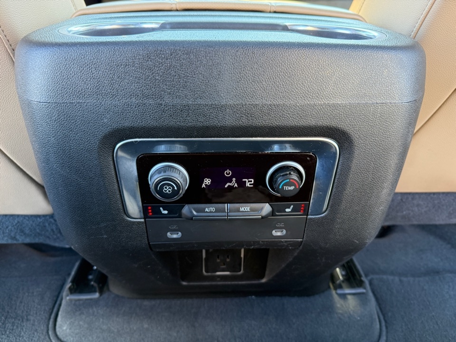 2021 Chevrolet Tahoe 4WD Premier, 39678, Photo