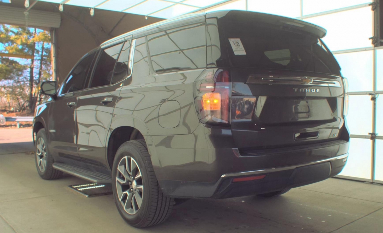 2021 Chevrolet Tahoe 4WD LT, 39734, Photo