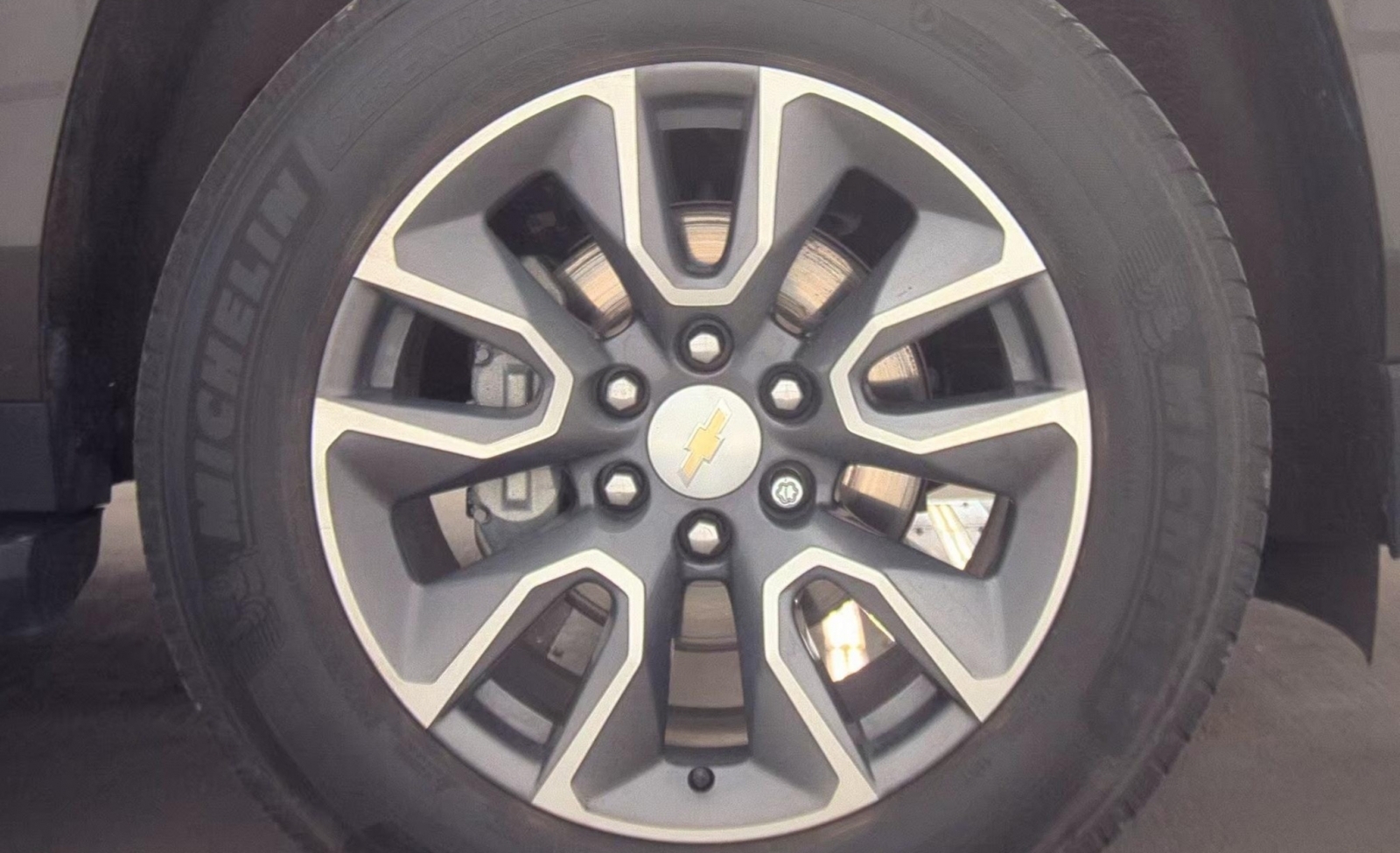 2021 Chevrolet Tahoe 4WD LT, 39734, Photo