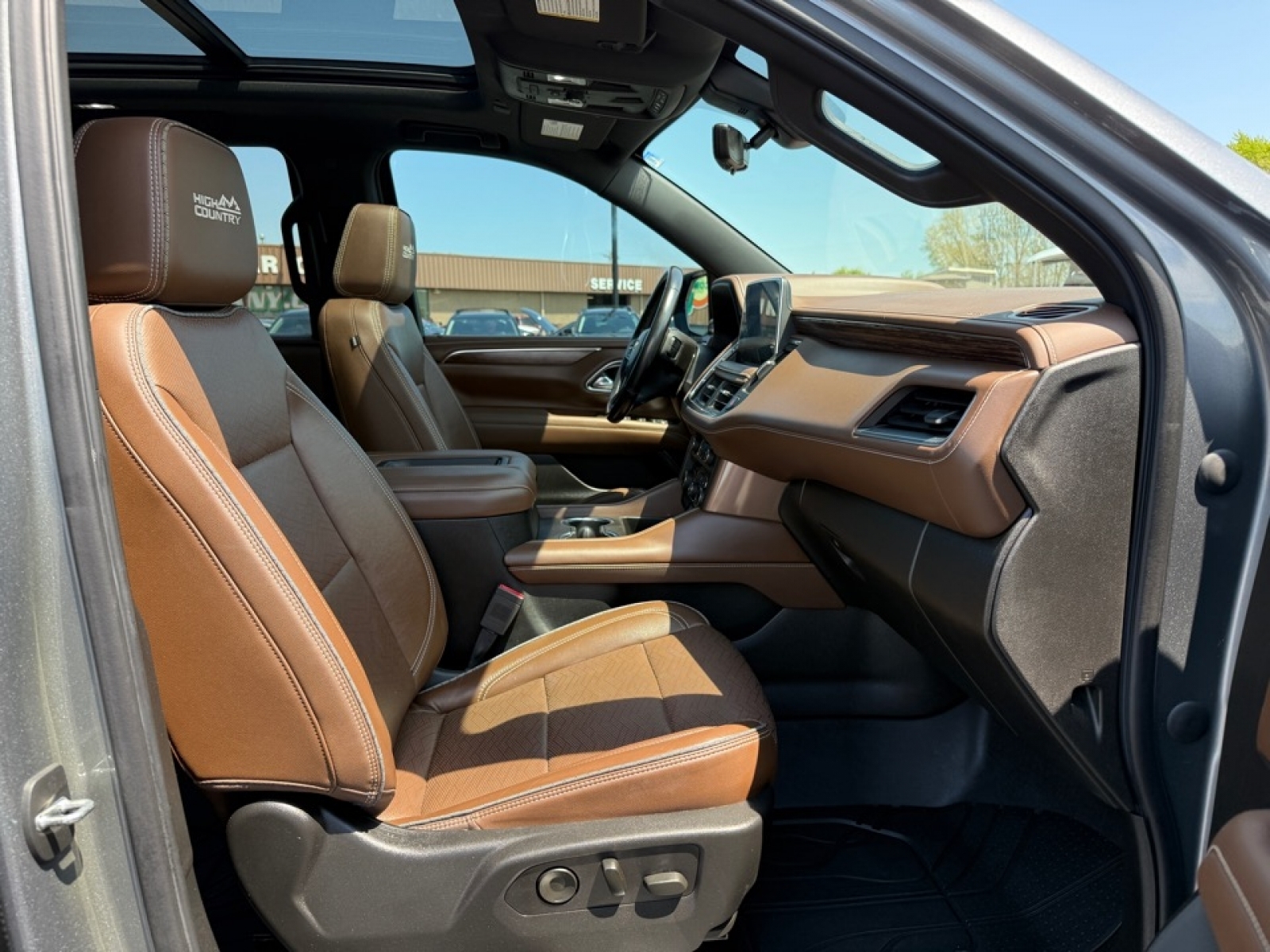 2021 Chevrolet Tahoe High Country, 39900, Photo
