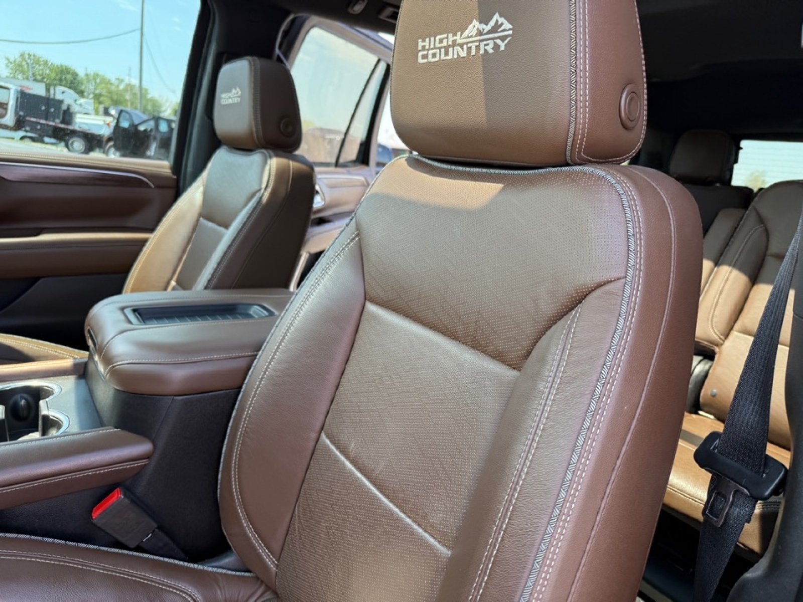 2021 Chevrolet Tahoe High Country, 39900, Photo