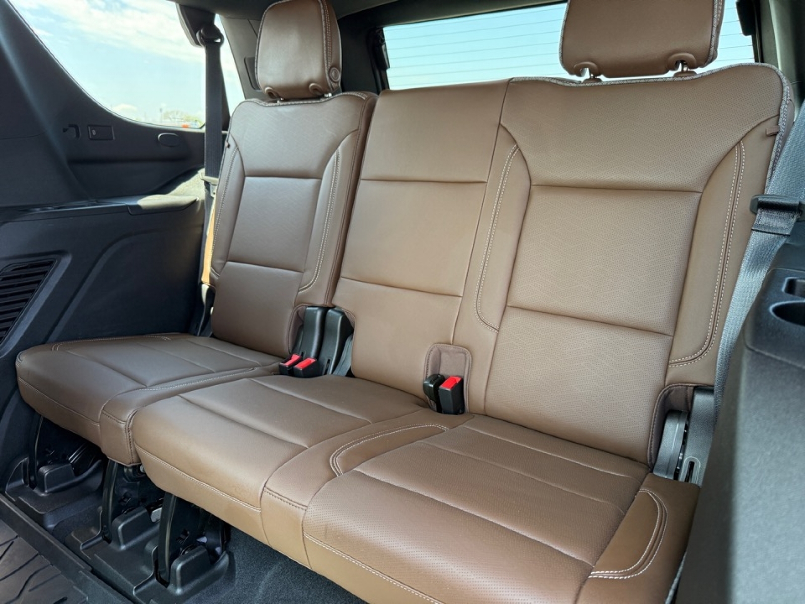 2021 Chevrolet Tahoe High Country, 39900, Photo