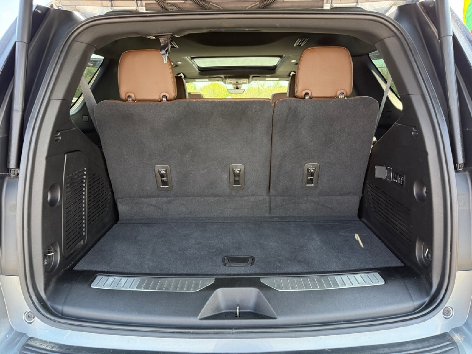 2021 Chevrolet Tahoe High Country, 39900, Photo