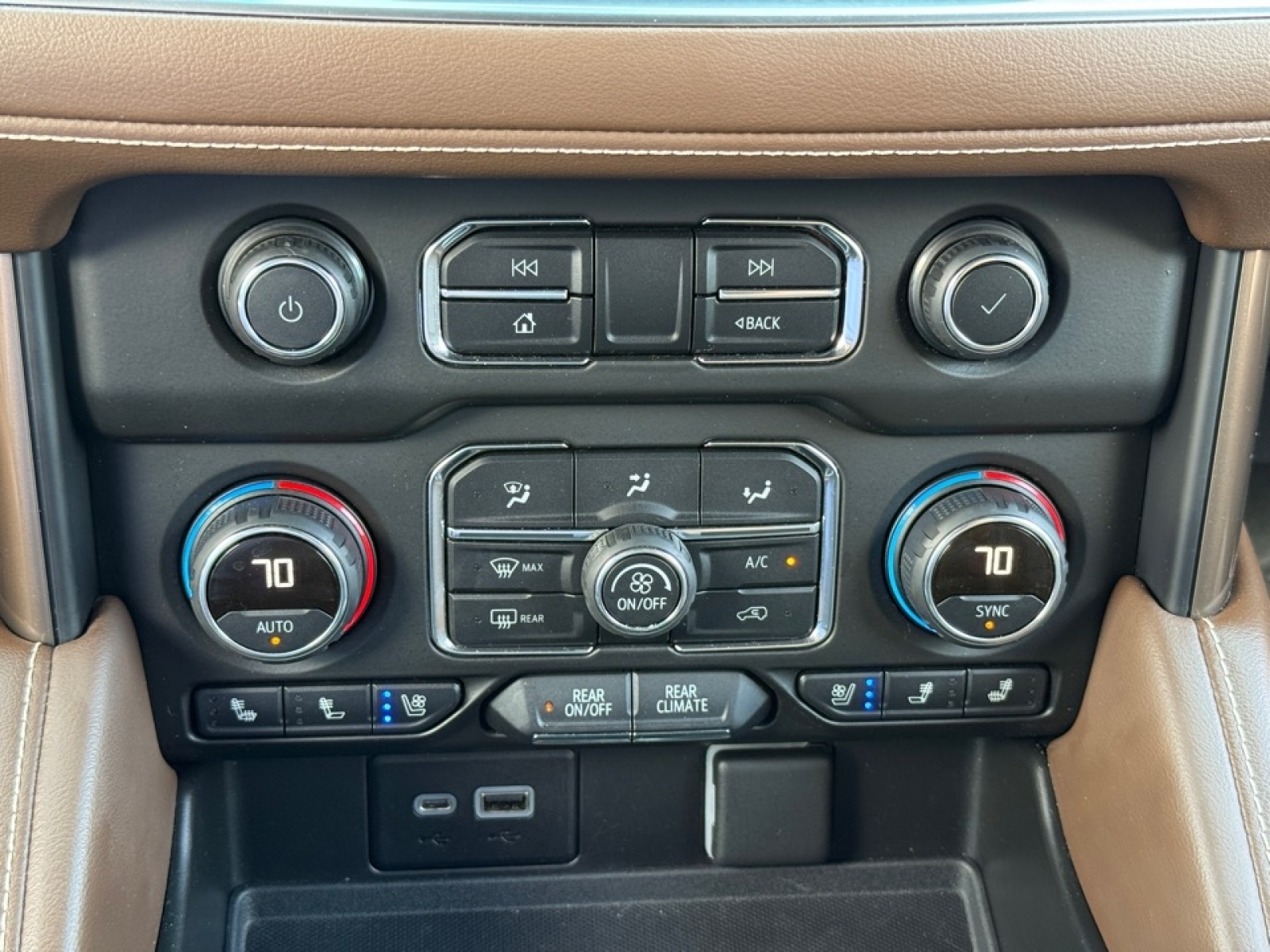 2021 Chevrolet Tahoe High Country, 39900, Photo