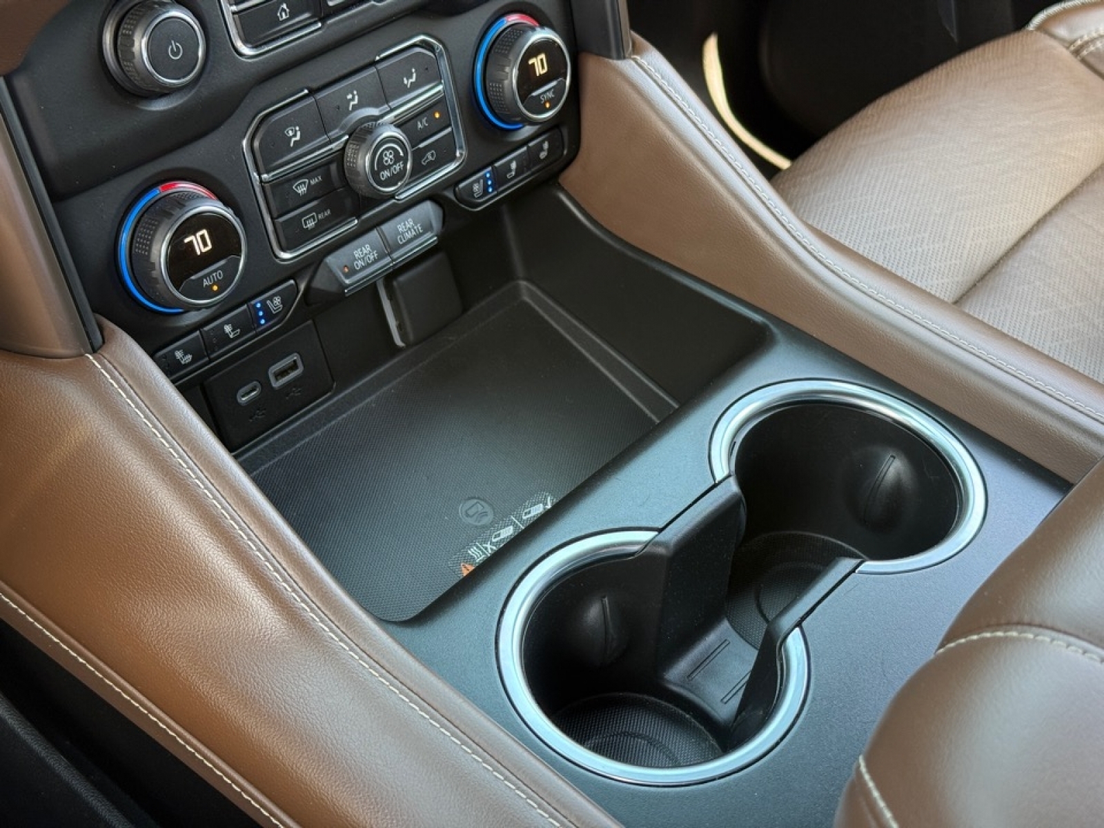 2021 Chevrolet Tahoe High Country, 39900, Photo