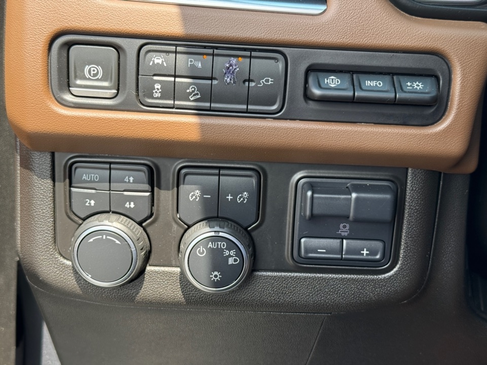 2021 Chevrolet Tahoe High Country, 39900, Photo