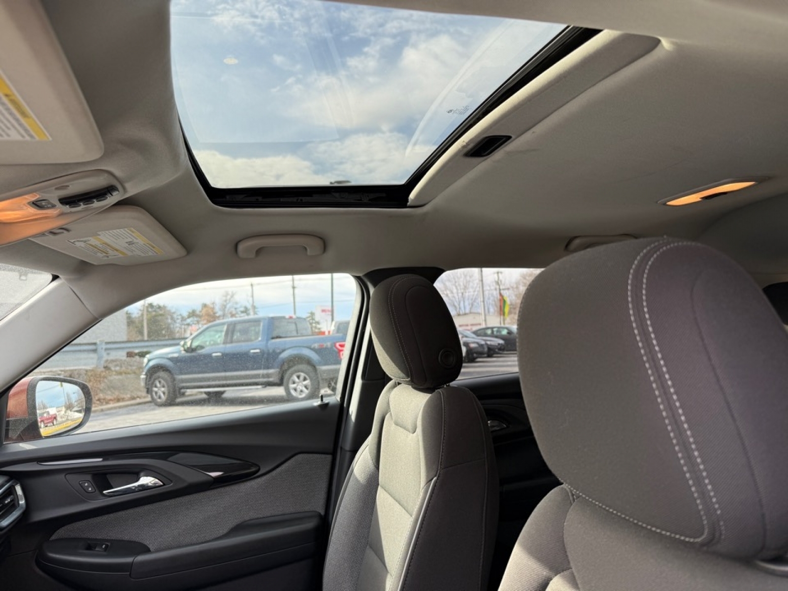 2021 Chevrolet Trailblazer FWD LT, 39297, Photo