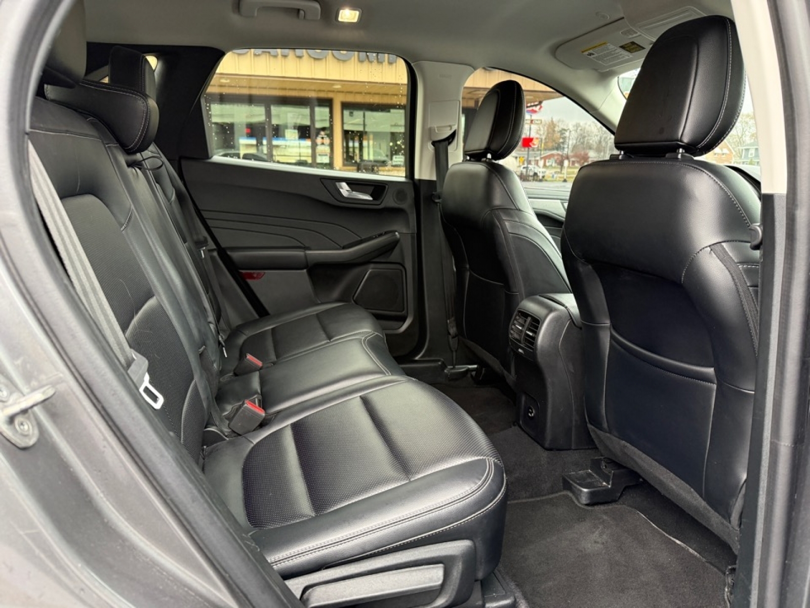2021 Ford Escape Titanium Hybrid, 39206, Photo