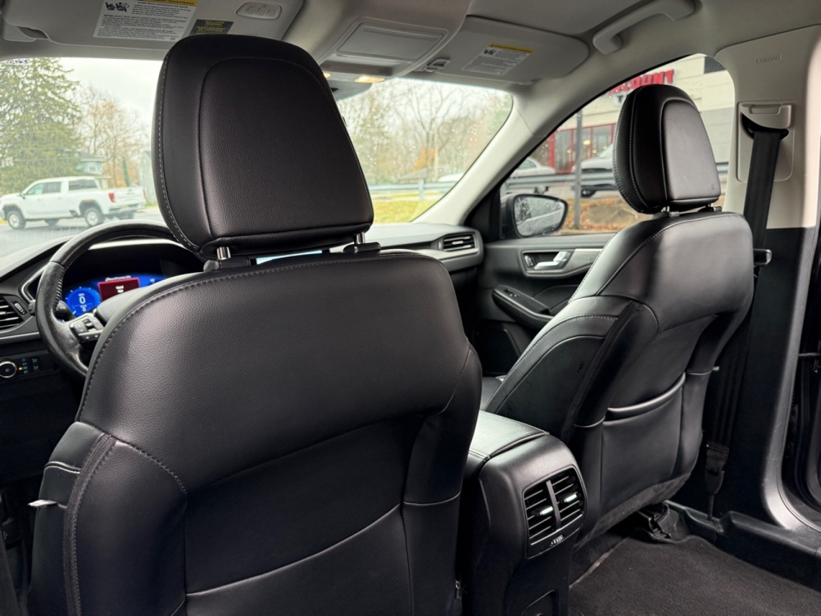 2021 Ford Escape Titanium Hybrid, 39206, Photo