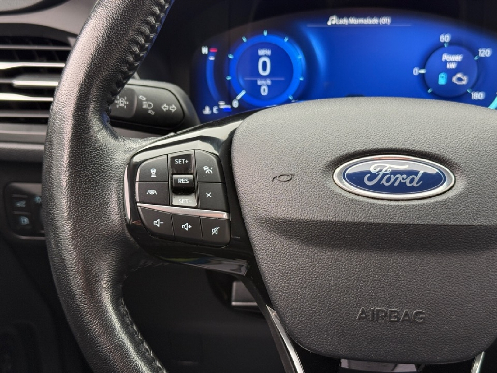 2021 Ford Escape Titanium Hybrid, 39206, Photo