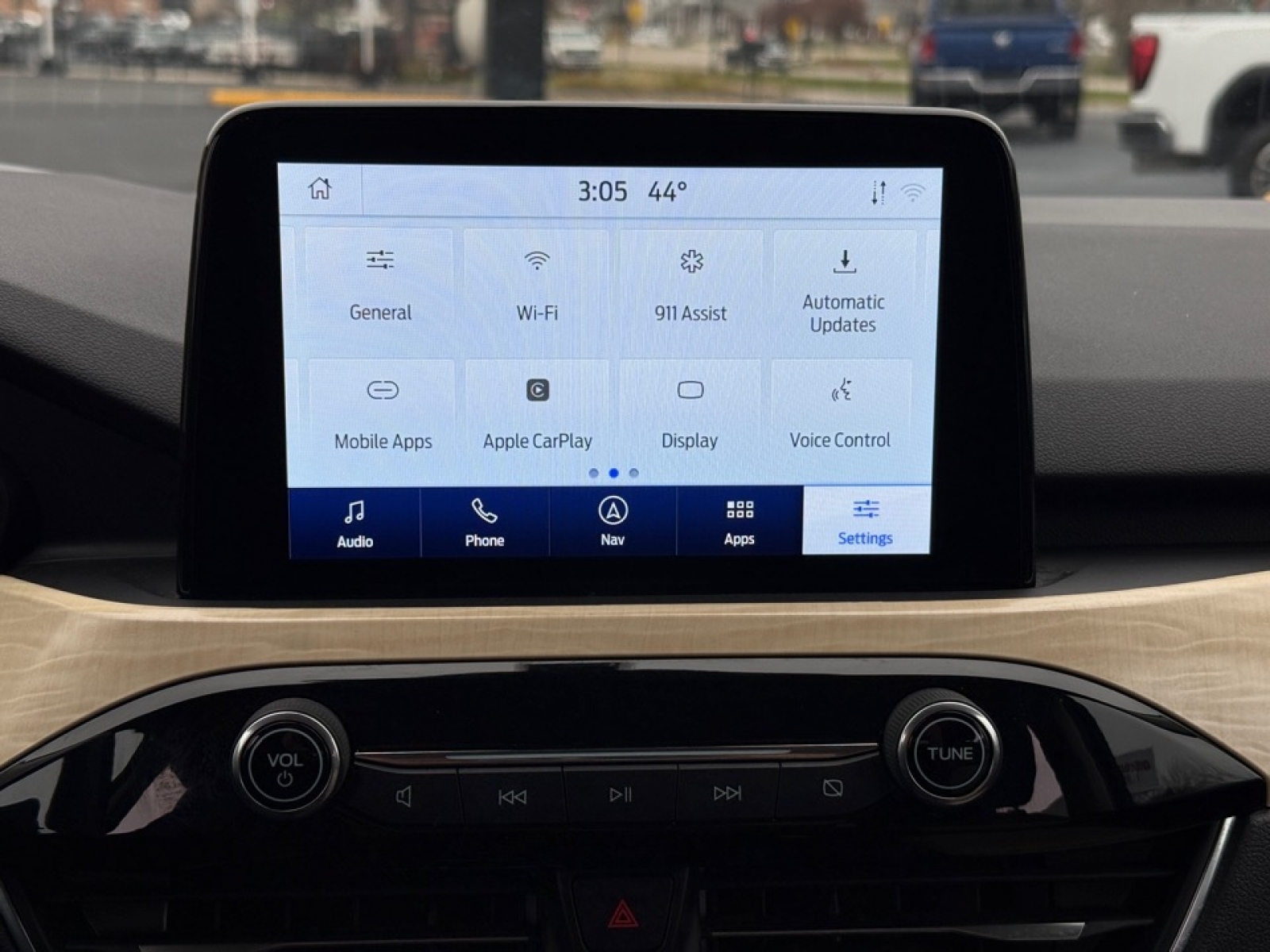 2021 Ford Escape PHEV Titanium, 39204, Photo