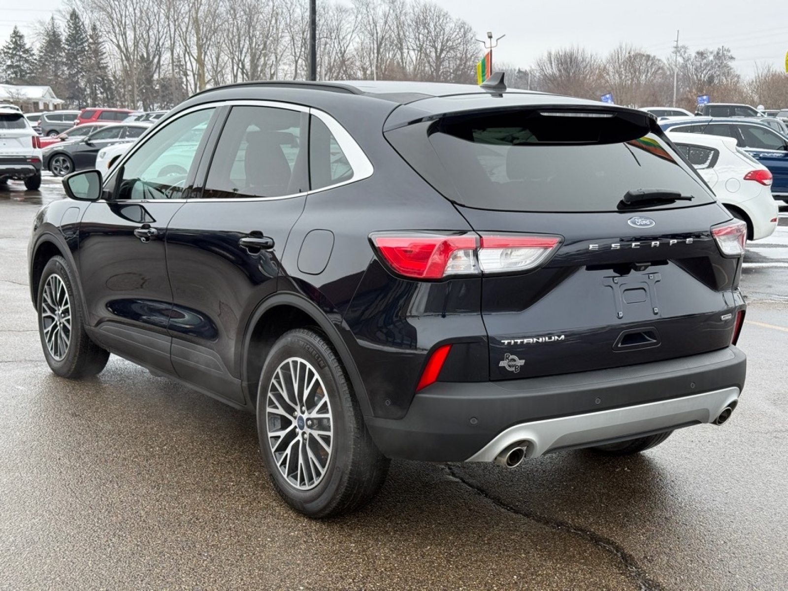 2021 Ford Escape PHEV Titanium, 39465, Photo