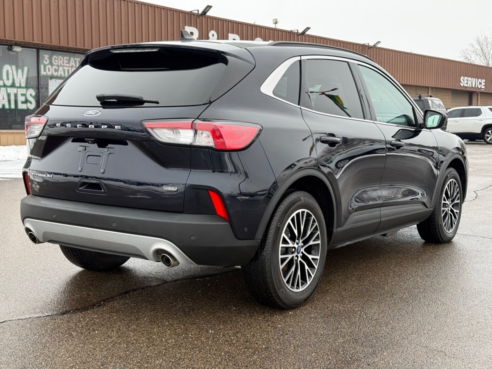2021 Ford Escape PHEV Titanium, 39465, Photo
