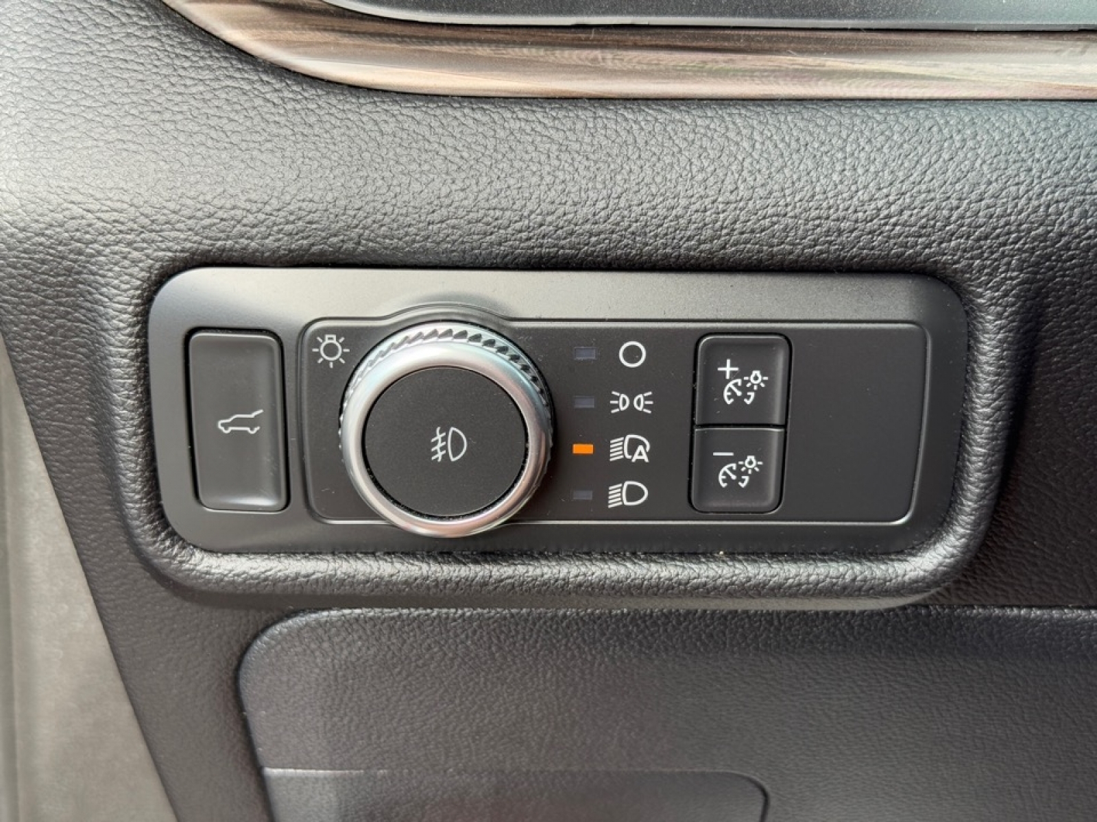 2021 Ford Explorer Limited, 39077, Photo