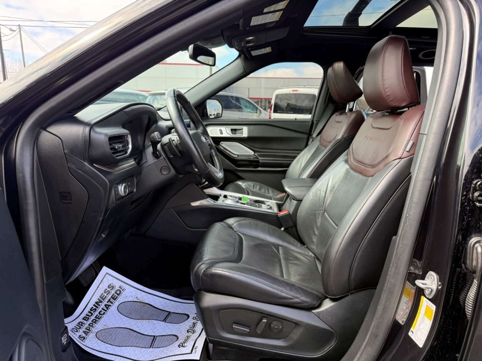 2021 Ford Explorer Platinum, 39722, Photo