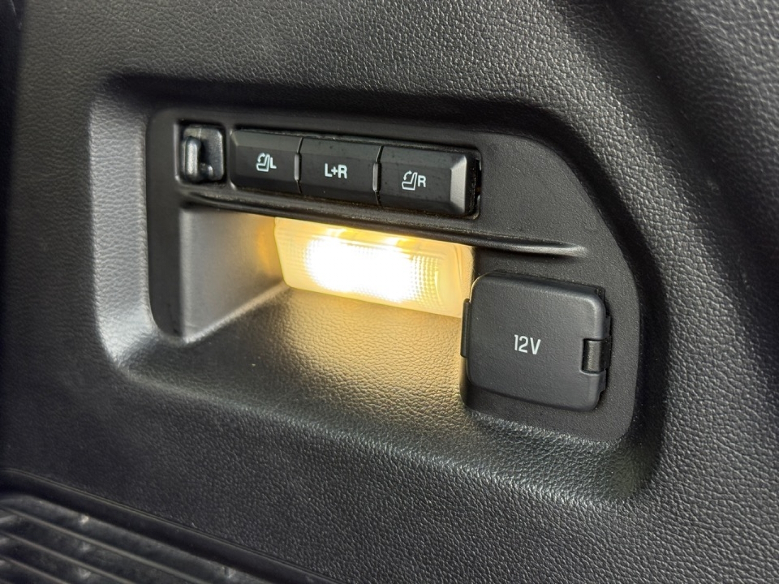 2021 Ford Explorer Platinum, 39722, Photo