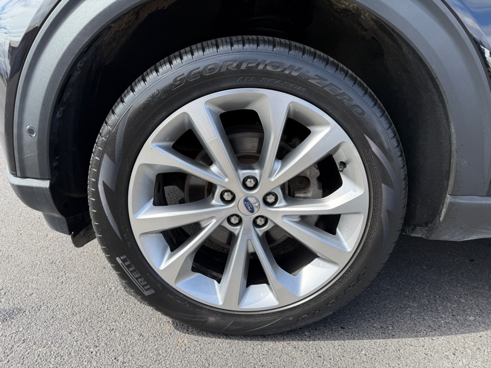 2021 Ford Explorer Platinum, 39722, Photo