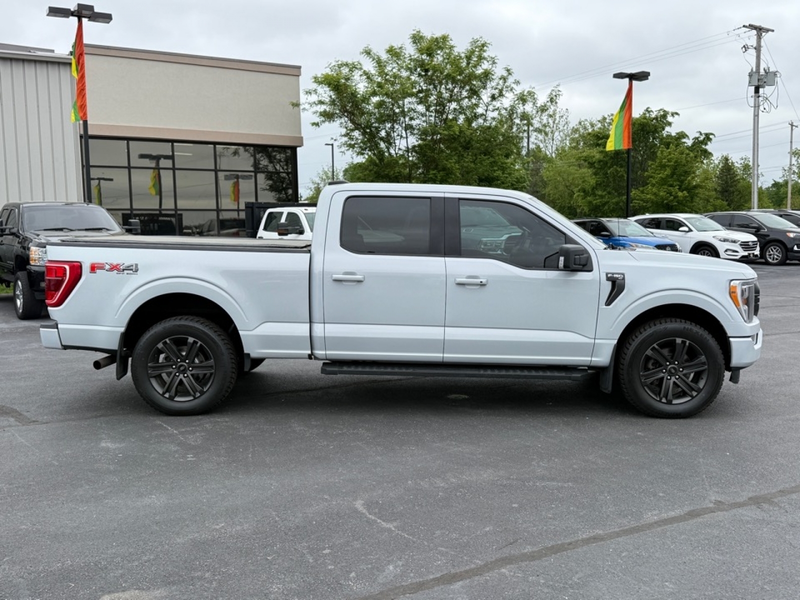 2021 Ford F-150 XLT photo 9
