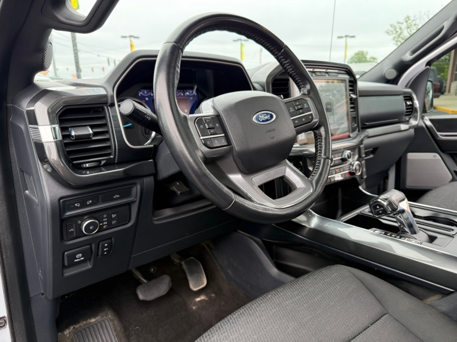 2021 Ford F-150 XLT photo 13