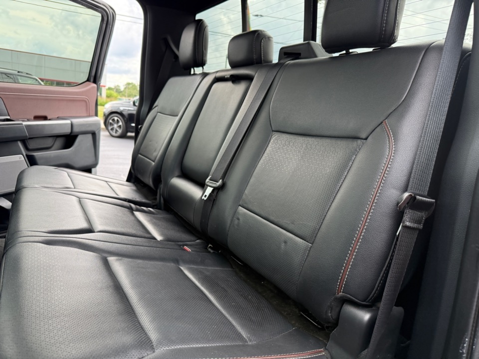 2021 Ford F-150 LARIAT, 38567, Photo