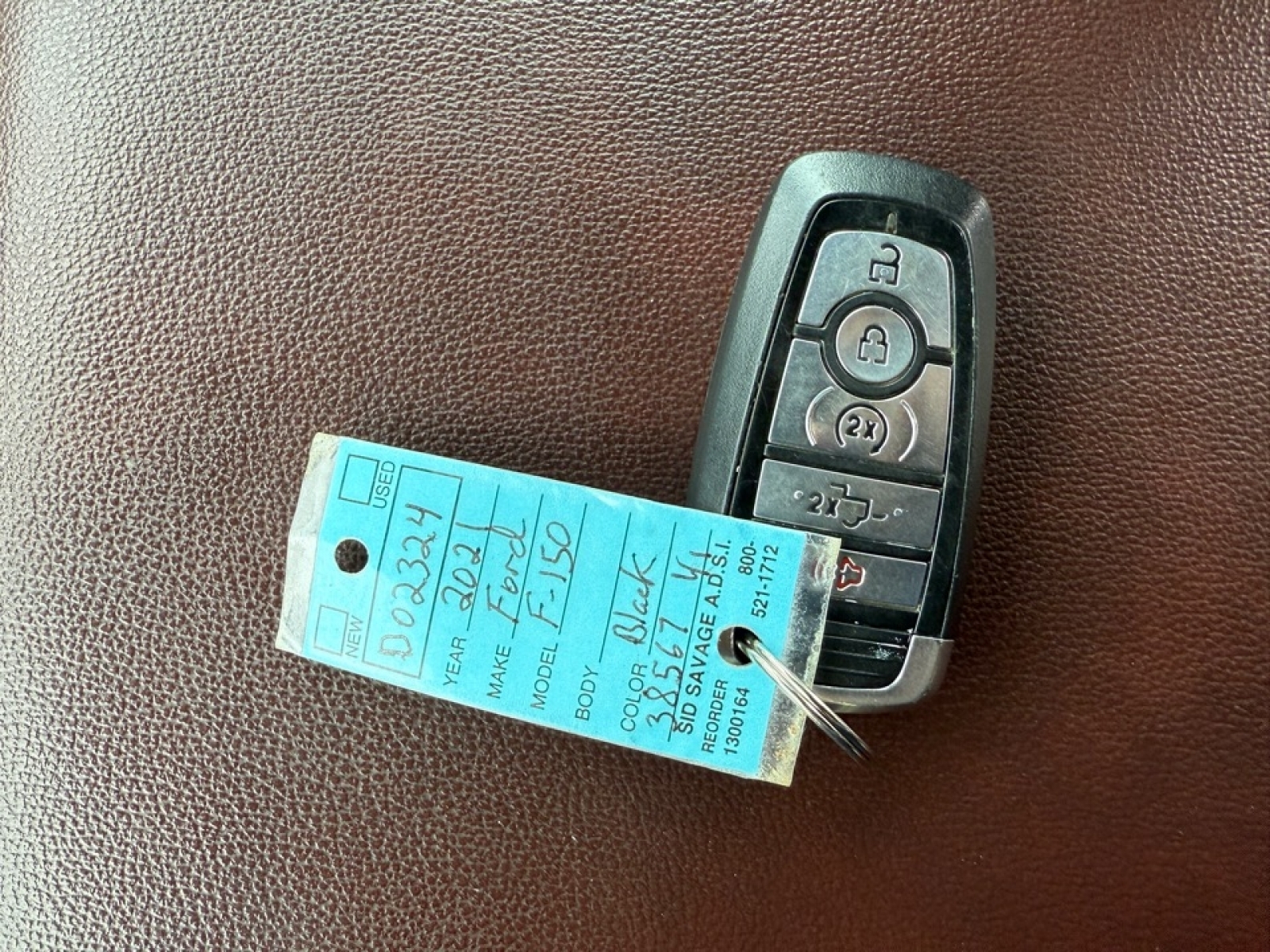 2021 Ford F-150 LARIAT, 38567, Photo