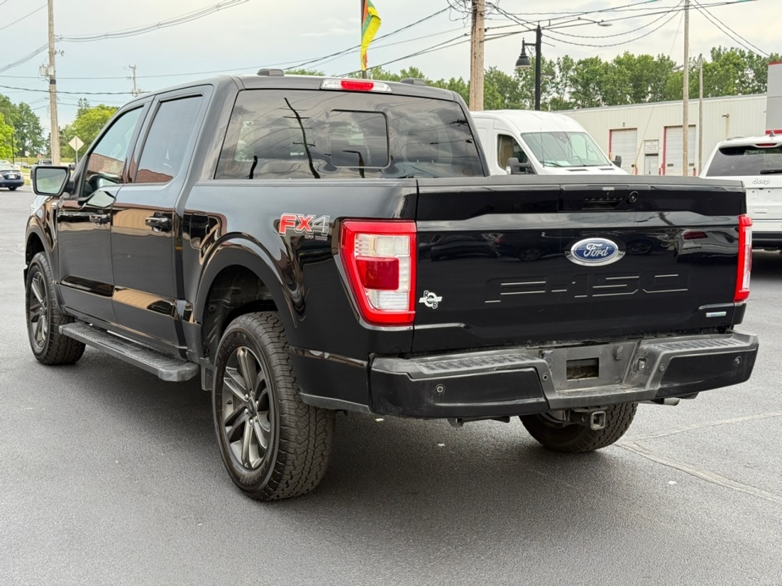 2021 Ford F-150 LARIAT, 38567, Photo