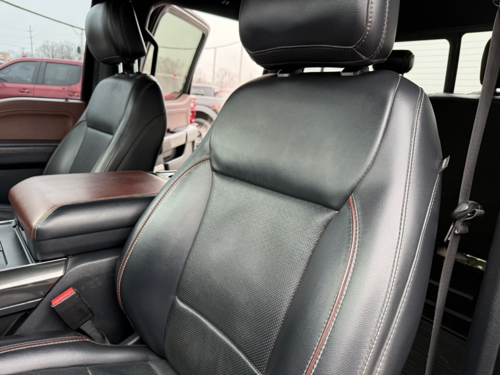 2021 Ford F-150 LARIAT, 39233, Photo