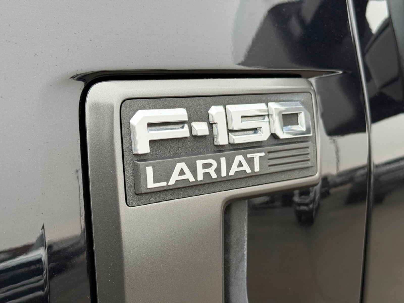 2021 Ford F-150 LARIAT, 39233, Photo