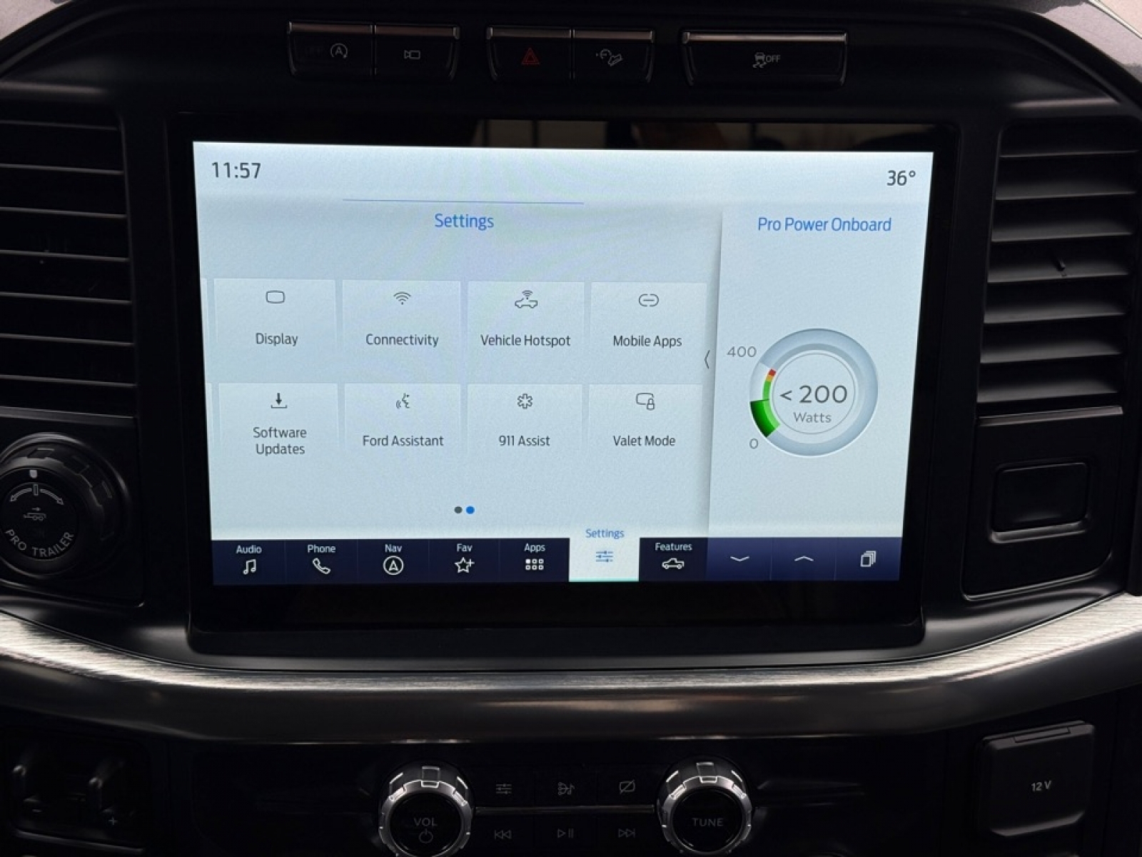 2021 Ford F-150 LARIAT, 39233, Photo