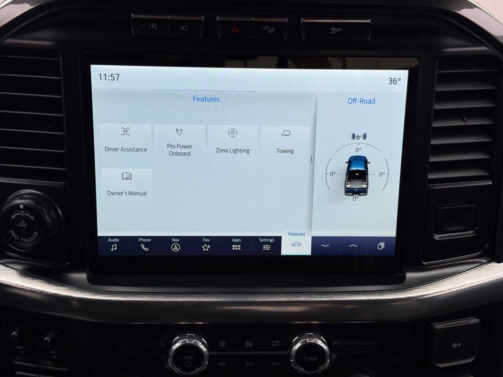 2021 Ford F-150 LARIAT, 39233, Photo