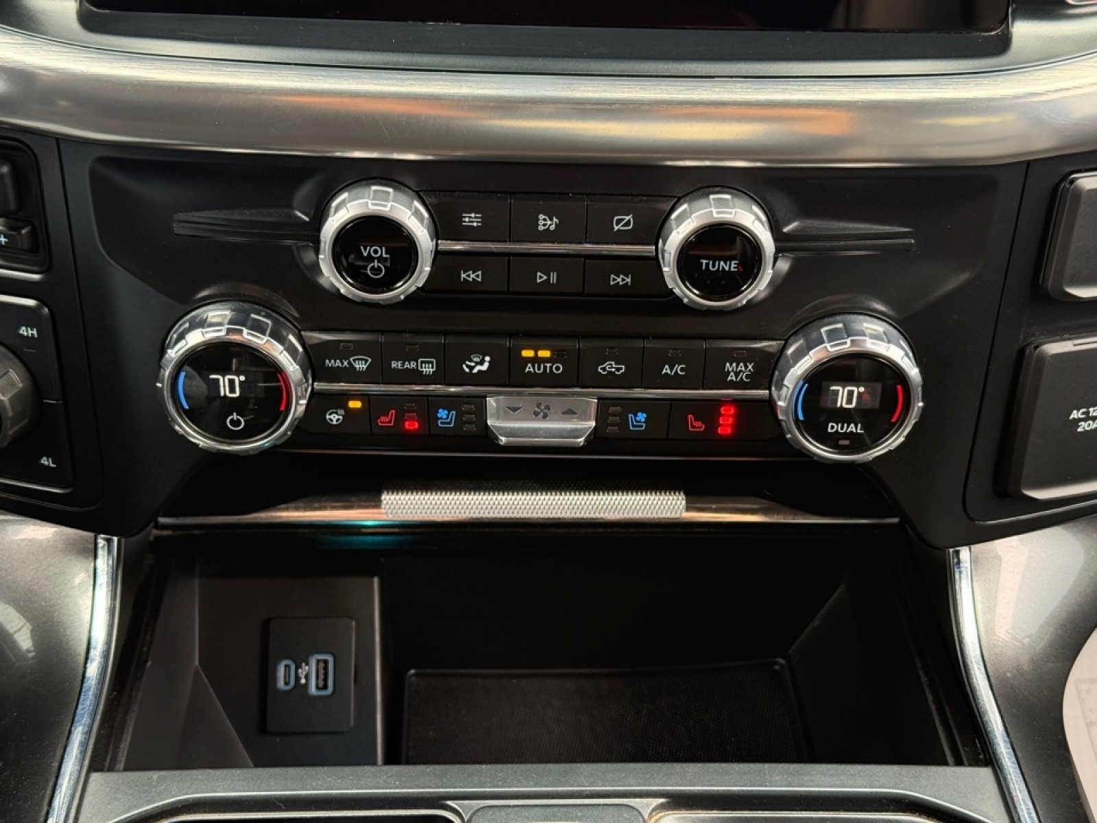 2021 Ford F-150 LARIAT, 39233, Photo