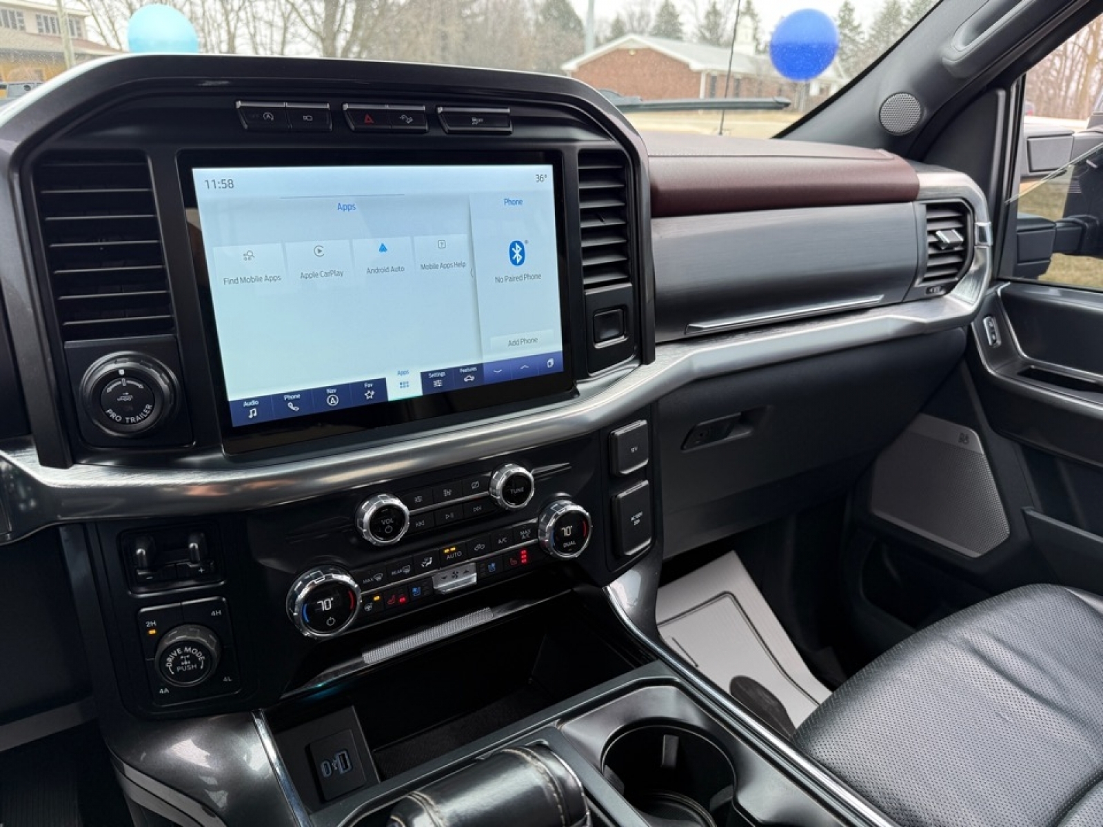 2021 Ford F-150 LARIAT, 39233, Photo