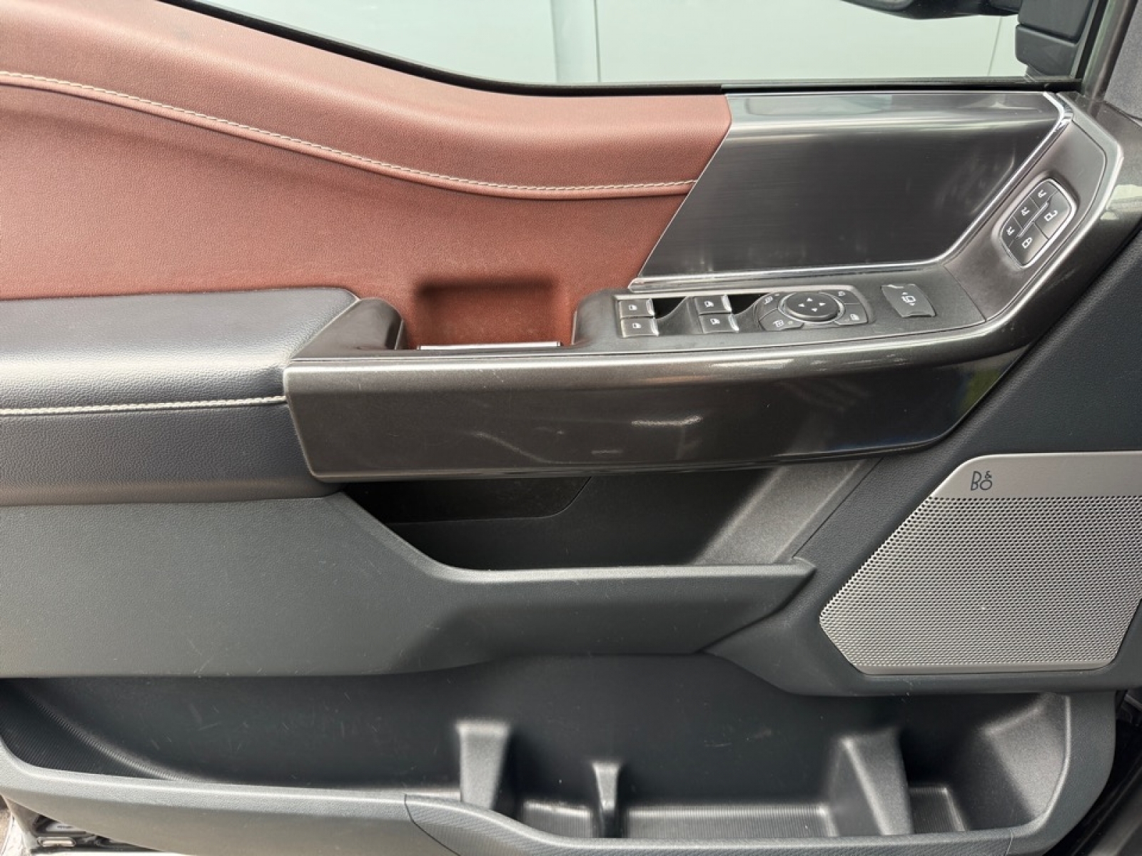 2021 Ford F-150 LARIAT, 39233, Photo