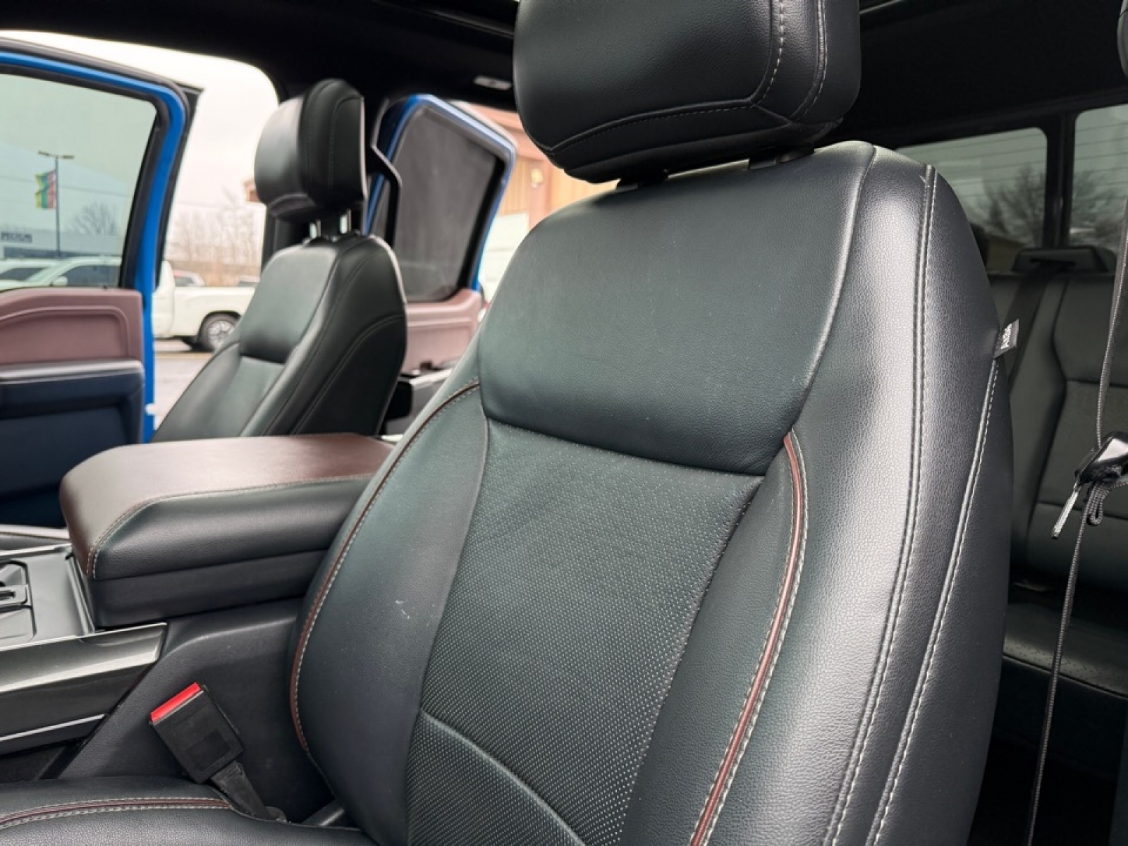 2021 Ford F-150 LARIAT, 39288, Photo