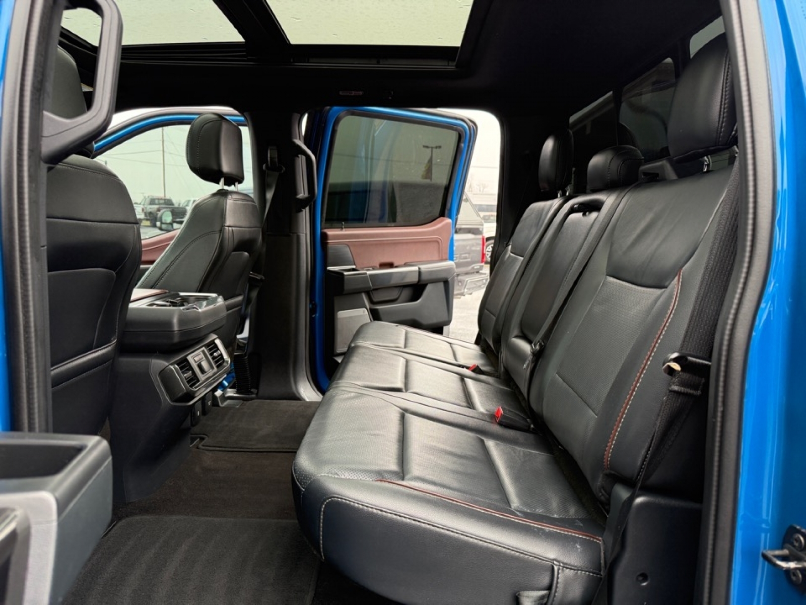 2021 Ford F-150 LARIAT, 39288, Photo