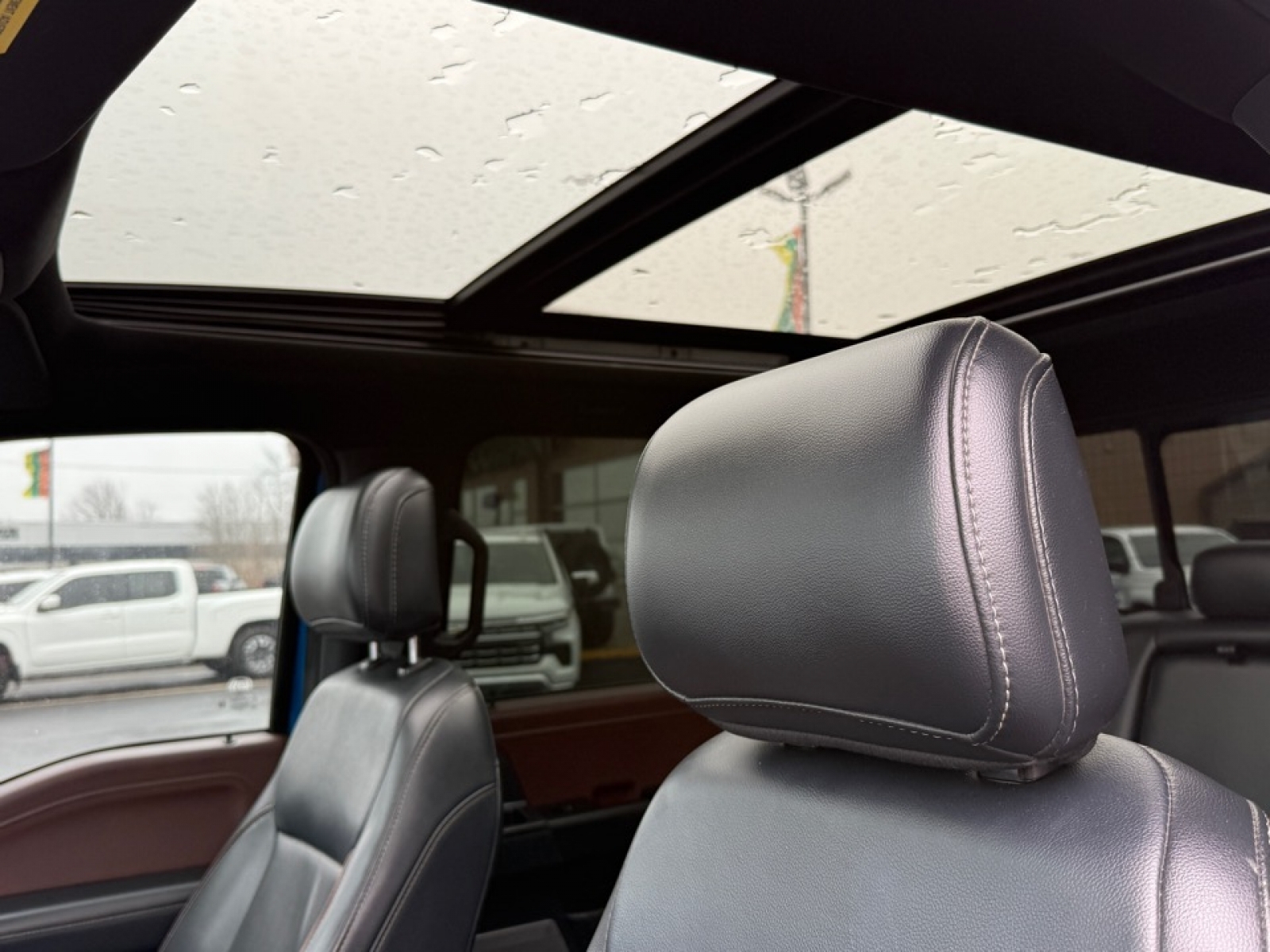 2021 Ford F-150 LARIAT, 39288, Photo