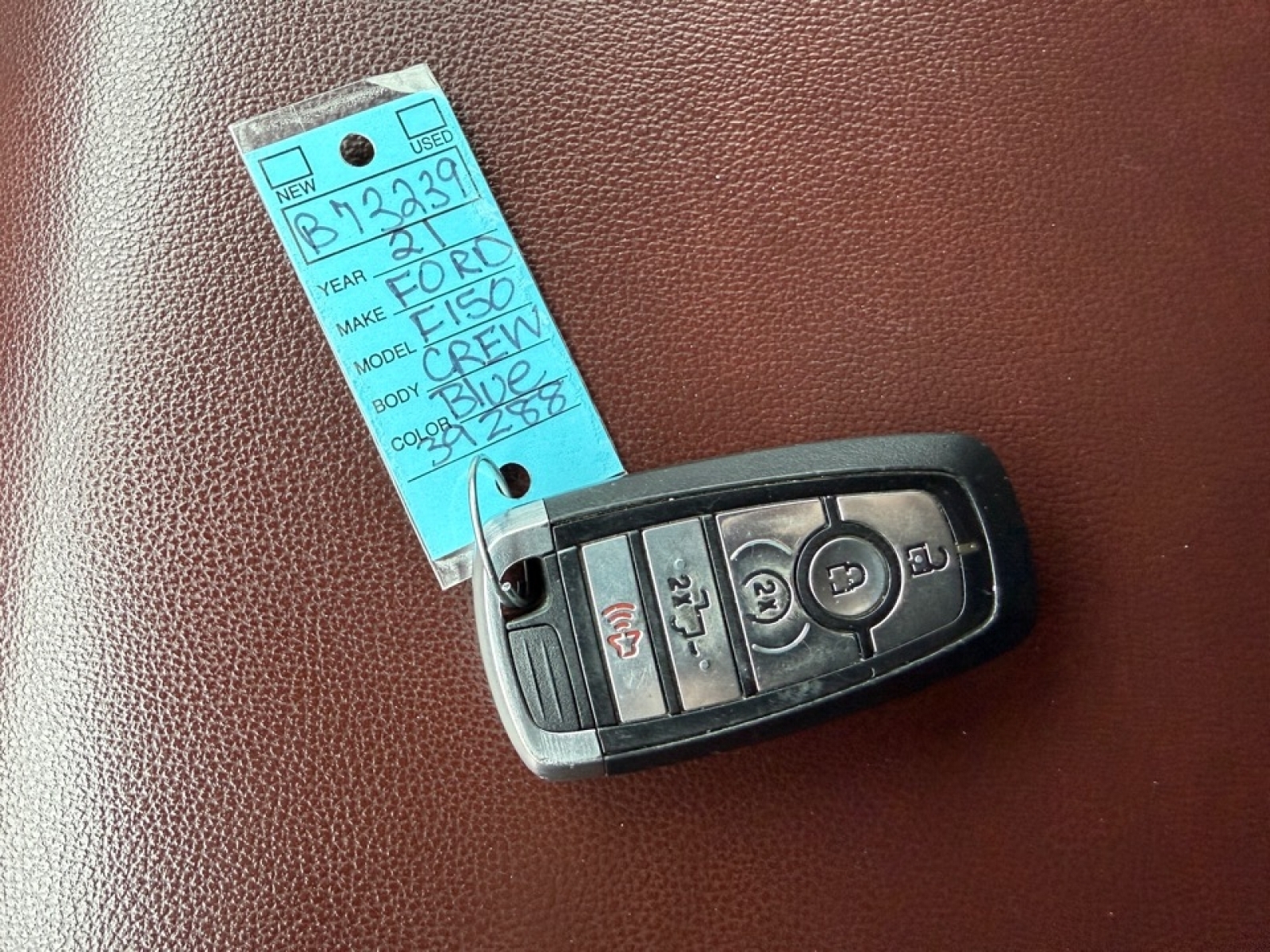 2021 Ford F-150 LARIAT, 39288, Photo