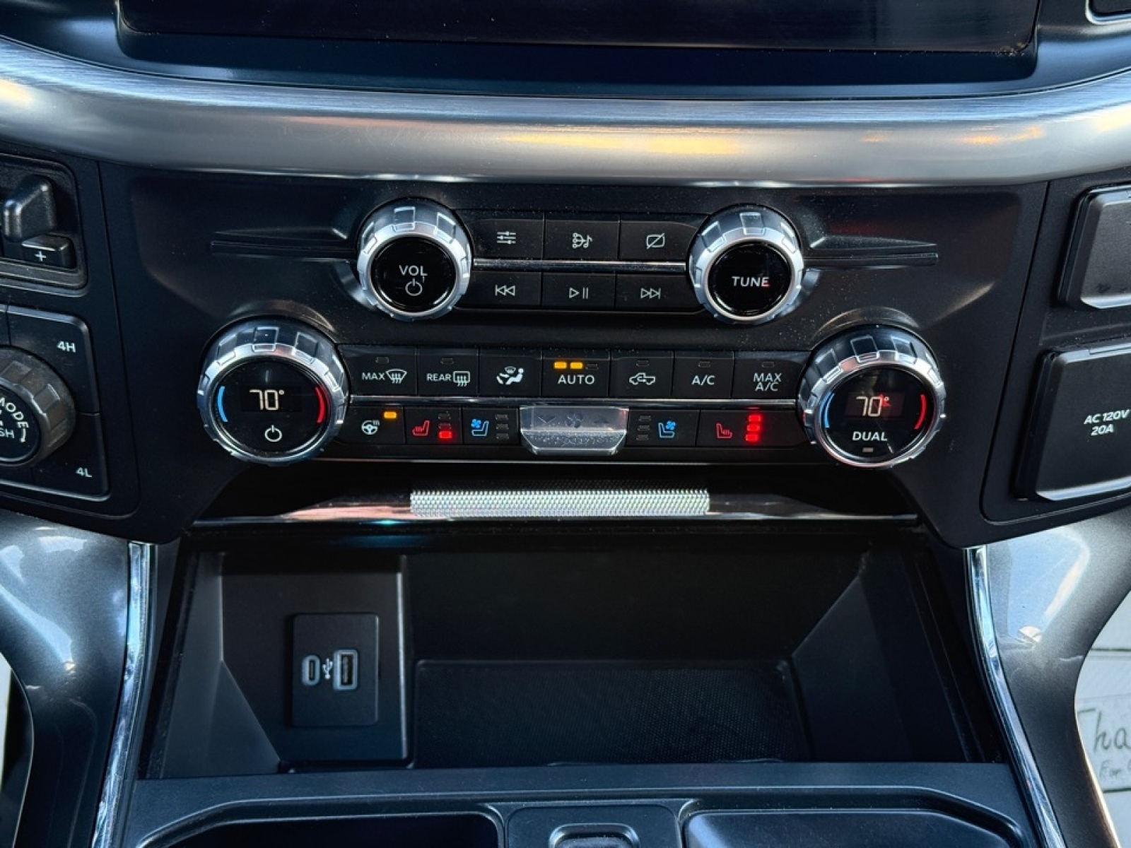 2021 Ford F-150 LARIAT, 39357, Photo